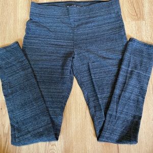 Gray Abercrombie leggings